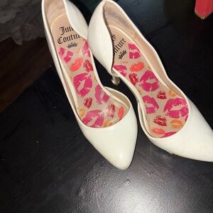 Juicy Couture White Heels with Lip Print Insole